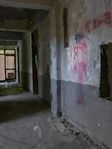 The XR of Monkey House Screenshot 4 - AppWisp.com