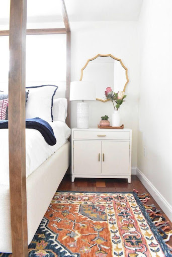 White Bedroom Screen 3