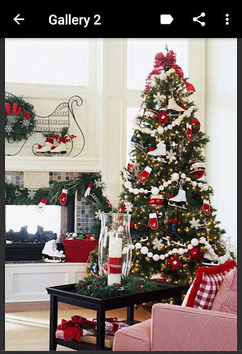 Christmas Tree Screen 3