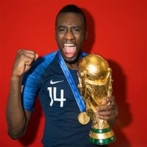 Blaise Matuidi 4k wallpaper logo