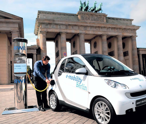 Power Plug EV charger