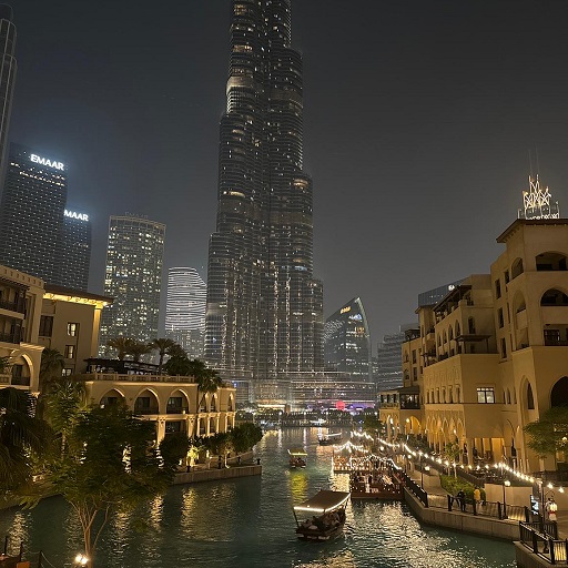 Dubai 360 logo