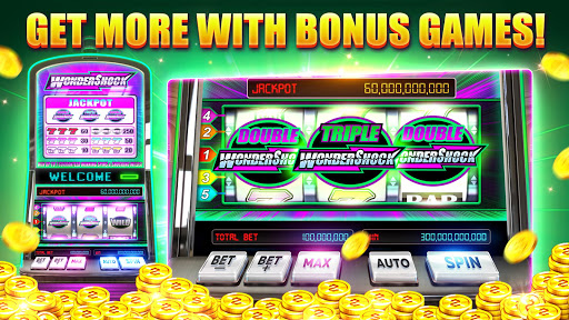 Gale & Martin Casino | The Superheroes Are Coming To You! Slot Machine