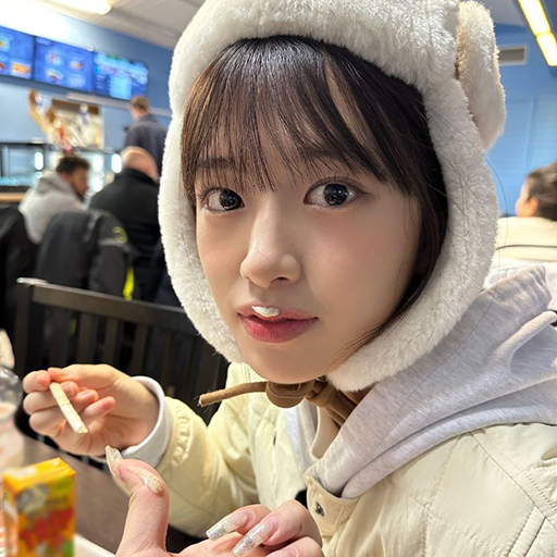 AHN YUJIN Ive Wallpapers