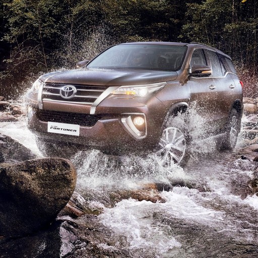 Toyota Fortuner logo