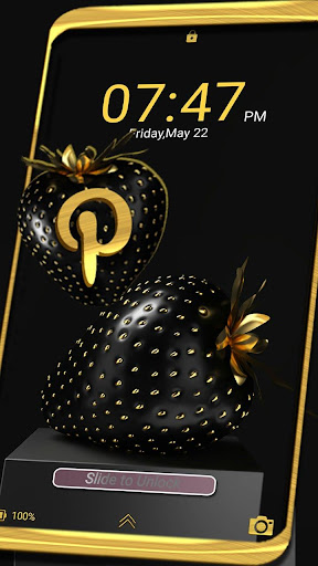 Golden Black Strawberry Theme Screen 3