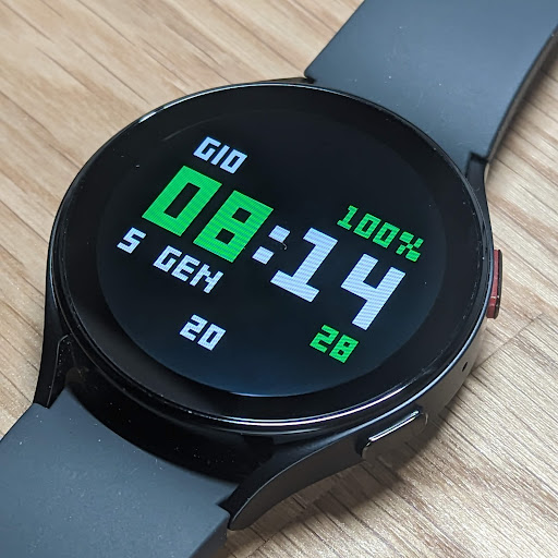 Android application Retro Pixel Watch Face screenshort