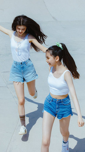Android application NewJeans Wallpapers Kpop screenshort