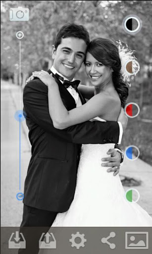 Black and White Camera Screen 2