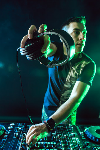 DJ Terbaru 2021 Full Bass Nonstop