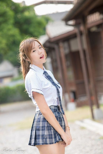 Hot Girls In School Uniform Screenshot 4 - AppWisp.com