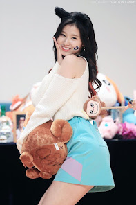 Captura de Pantalla 4 Sana from Twice Wallpapers android
