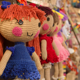 「かぎ針編みの人形」のアイコン画像
