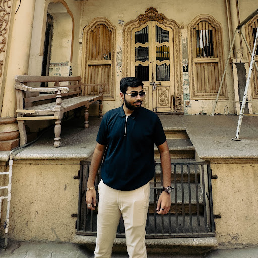 gruhesh Rakholiya