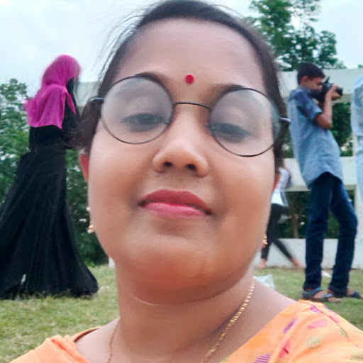 Khushi Gomes
