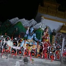 UNIVERSAL NARAYAN