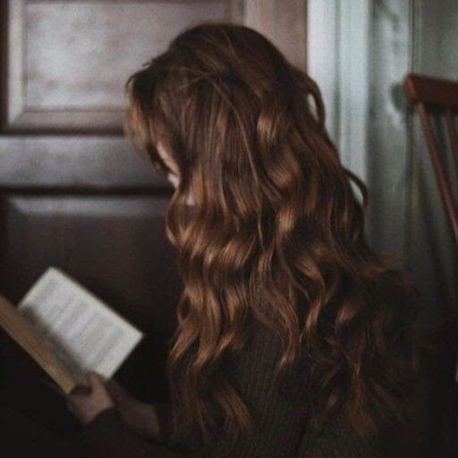 Ariana “Ria” Metz