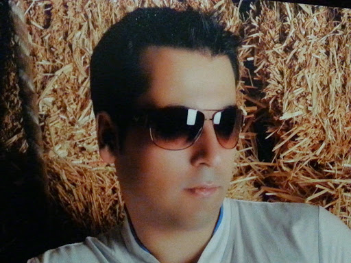 mostafa farhadi