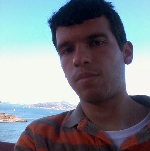 Roger Hernández