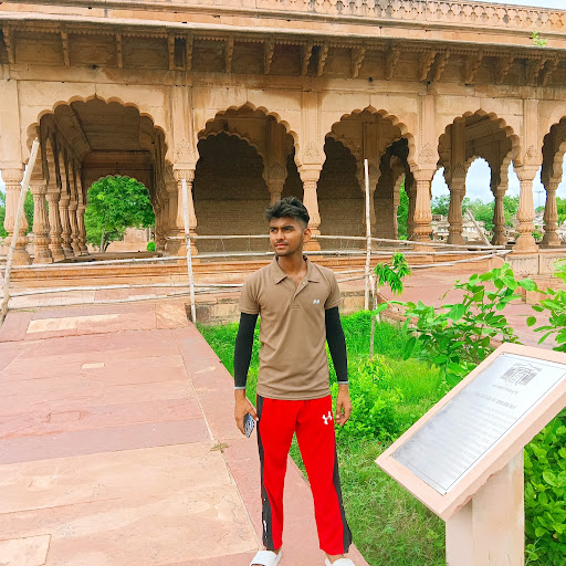 Manish Prajapati (Manish)