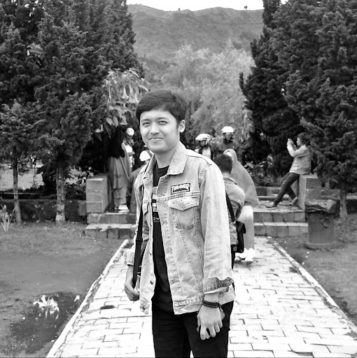 Teguh Saputra