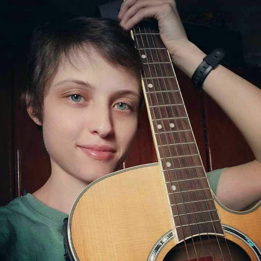 Rebeca Marques (Becky)