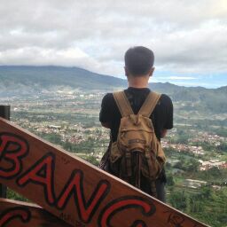 Riez Farlan