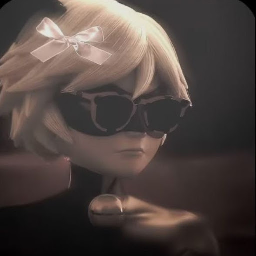 Noir (Nour Alameddine)