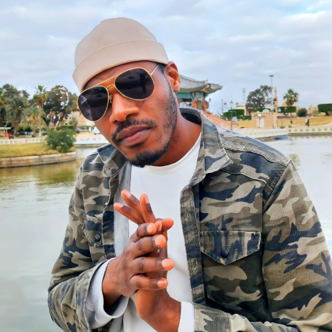 الطويل Savage Boi