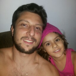 Vitor Palhares Maringolo