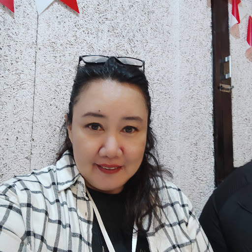 Moon Juli Elisabeth Julia