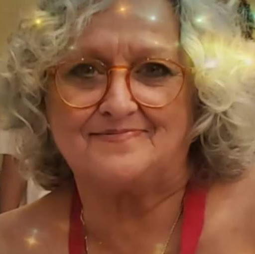 Bobbi -Roberta Behlmer (grannibobbi)