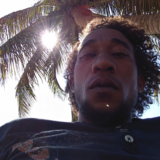 Farouk banderash zafendramiry