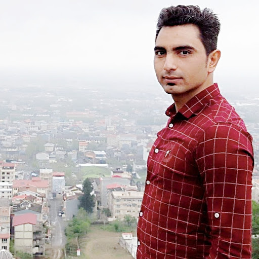 Ramin Ramesh (‫رامین رامش‬‎)