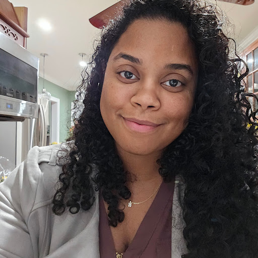 Sakira Del Rosario