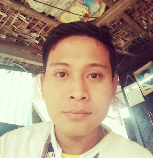 thet naing Oo