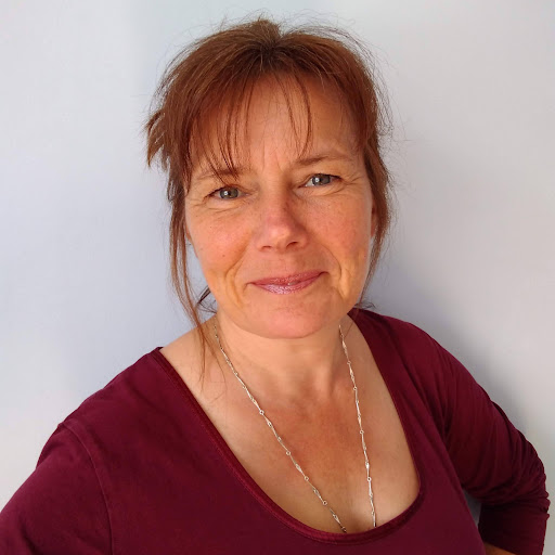 Lesley Foley