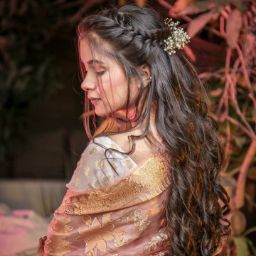 Asra Khalid