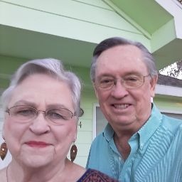 Linda Russell