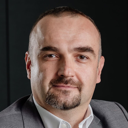 Damjan Bakić