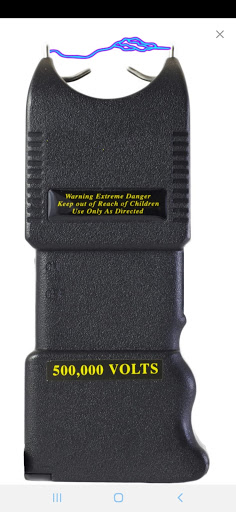 Realistic Stun Gun Screen 3
