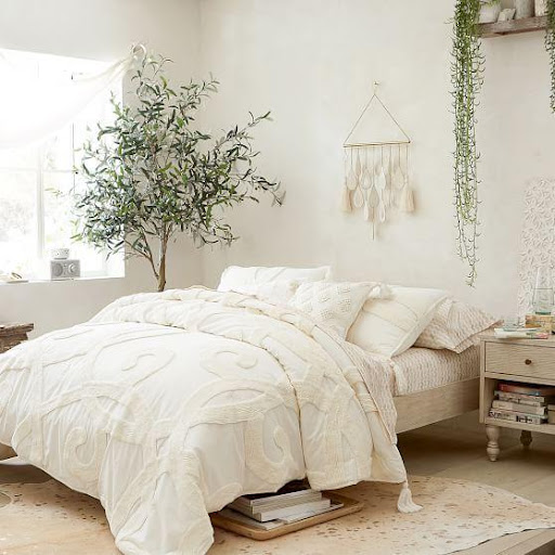 Boho Chic Bedroom Screen 3