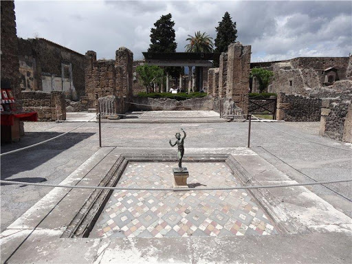 Фавн из дома Фавна в Помпеях