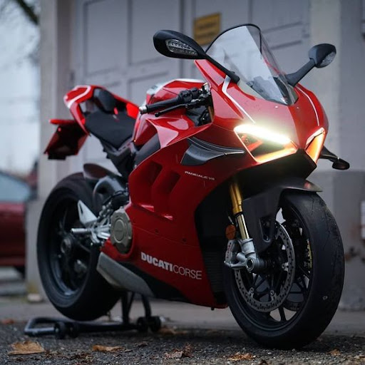 Android application Ducati Panigale V4 Wallpapers screenshort