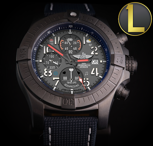Breitling Avenger watch face