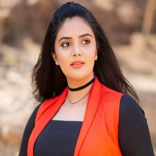 Sreemukhi Wallpapers Header - AppWisp.com