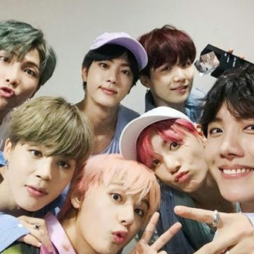 Selfie with BTS - KPOP