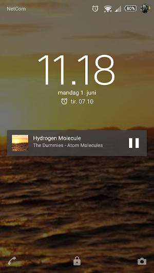 画像クリックでメニュー表示／非表示