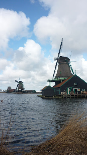 Windmills in Holland Screen 3