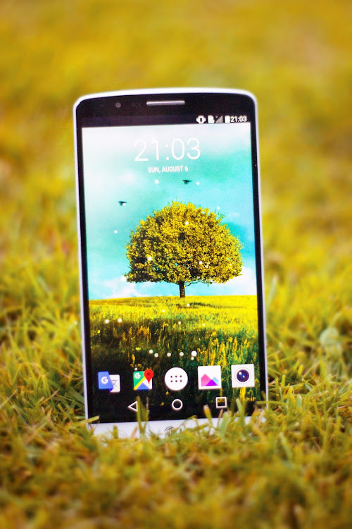 Awesome-Land 2 live wallpaper - 2.1.8 - (Android)